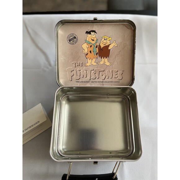 The Flintstones Fossil Watch 1993 Vintage With Tin And Barney Pin - Picture 3 of 15